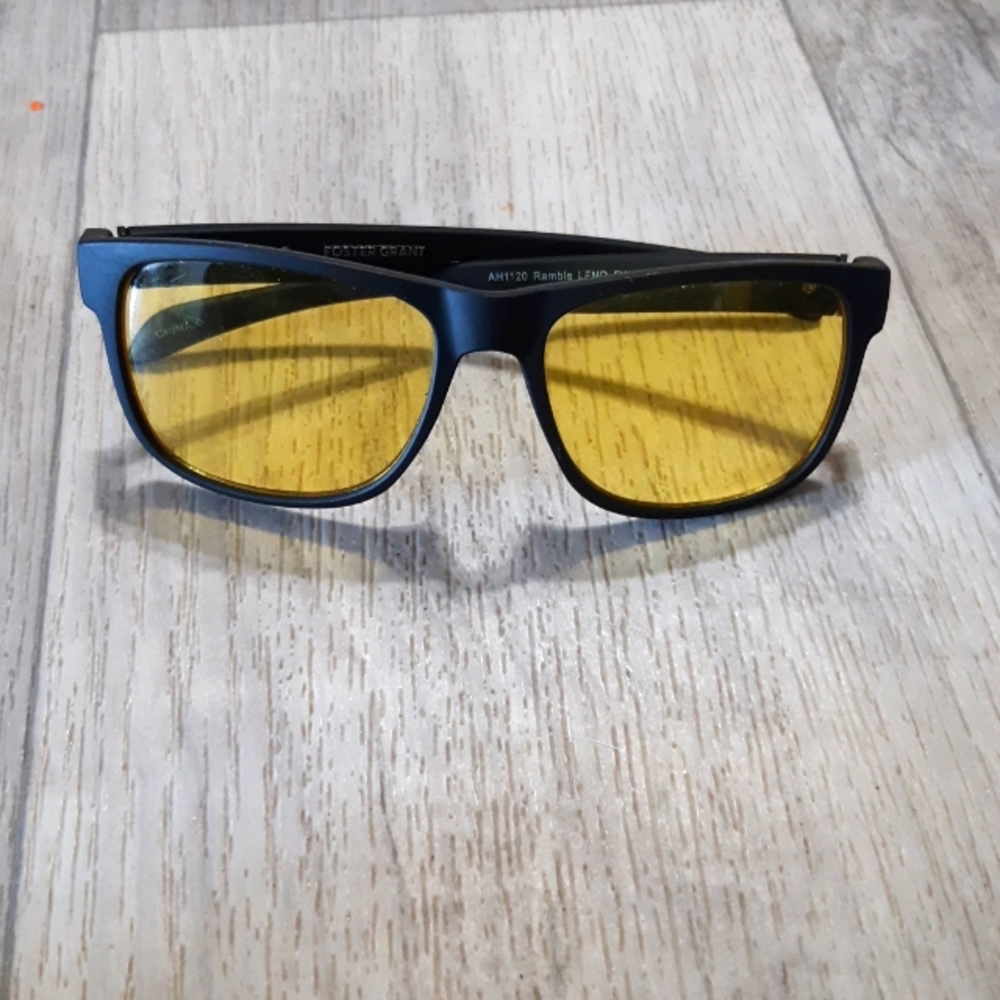 Foster Grant Black Plastic Frames - image 1